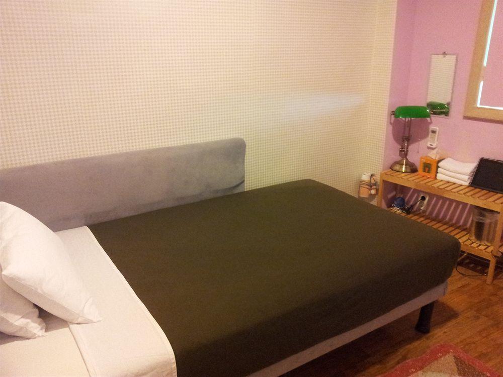 Backpackers In Jeju City Center Luaran gambar