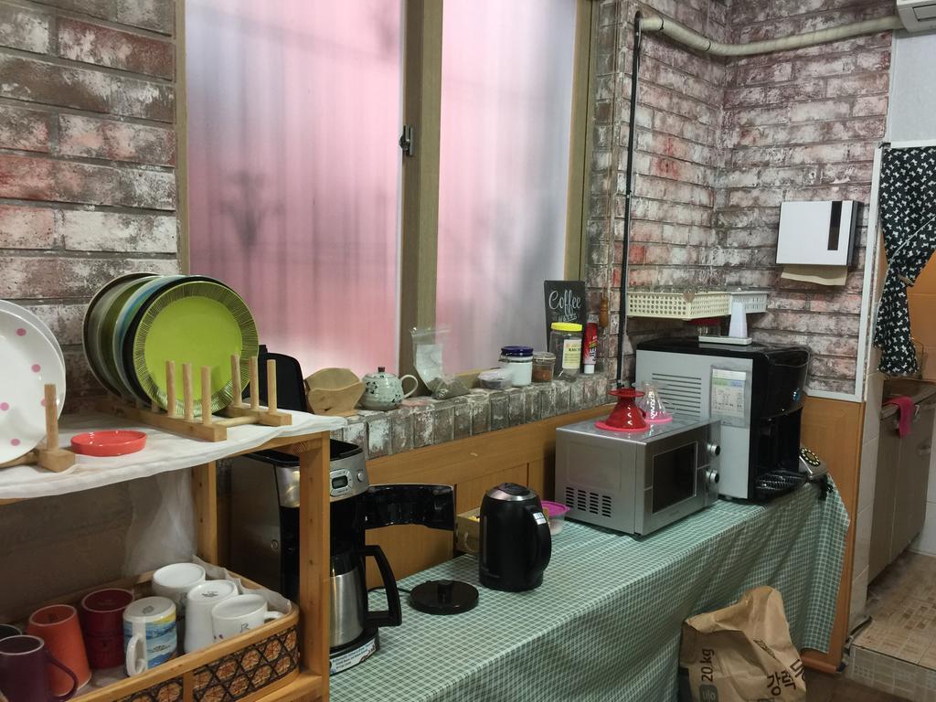Backpackers In Jeju City Center Luaran gambar
