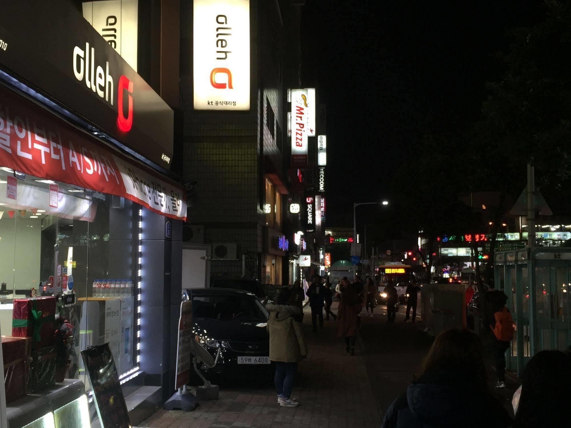 Backpackers In Jeju City Center Luaran gambar