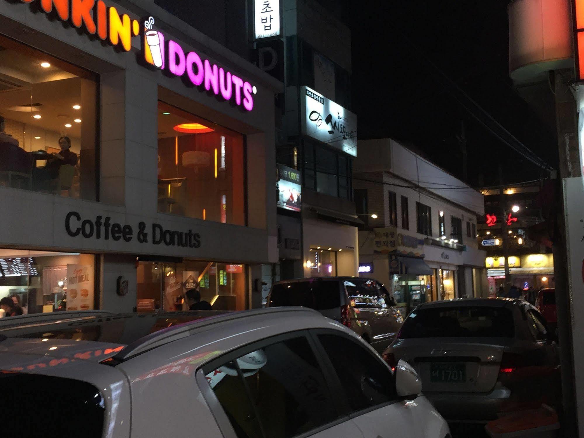Backpackers In Jeju City Center Luaran gambar