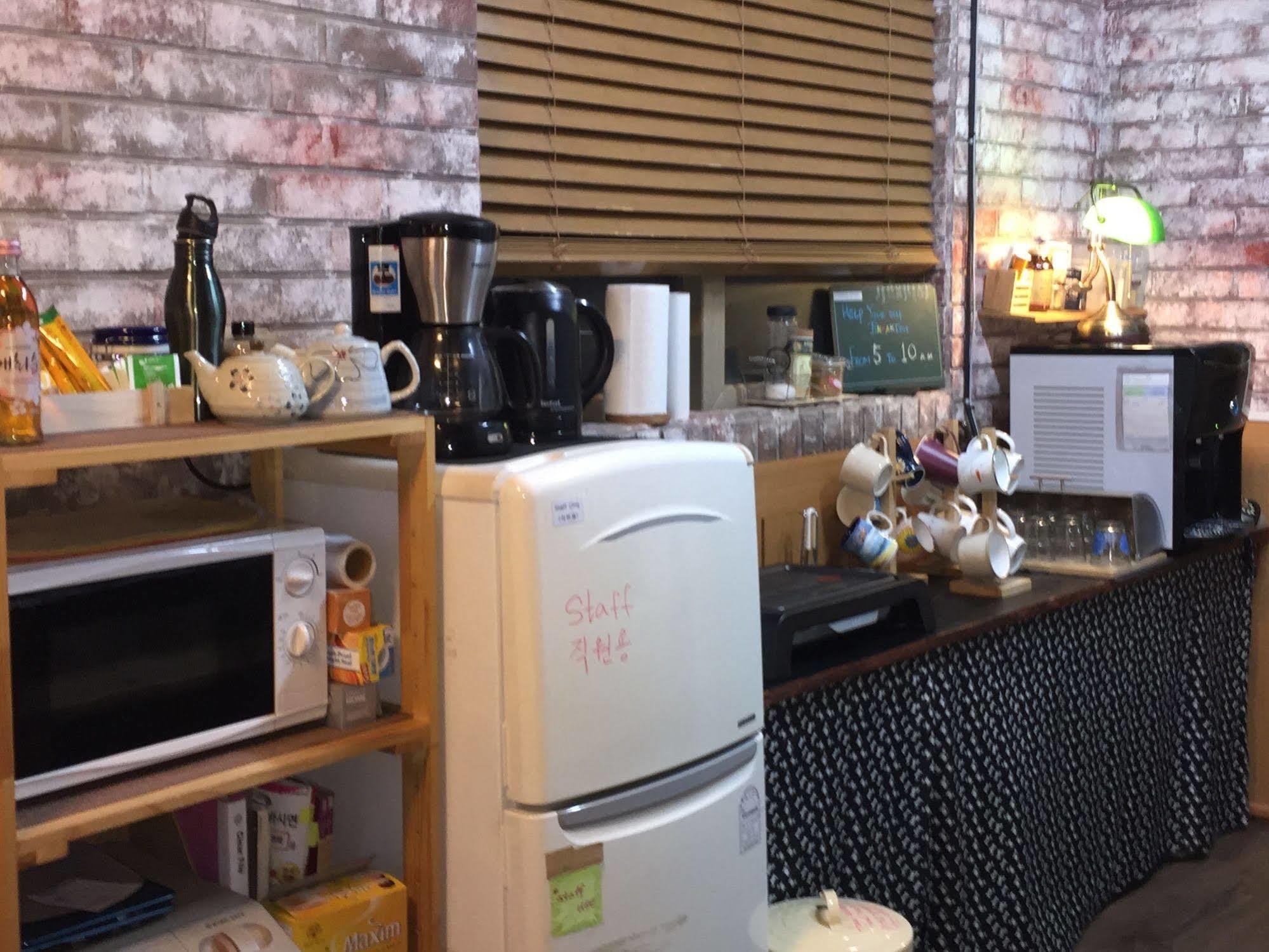 Backpackers In Jeju City Center Luaran gambar
