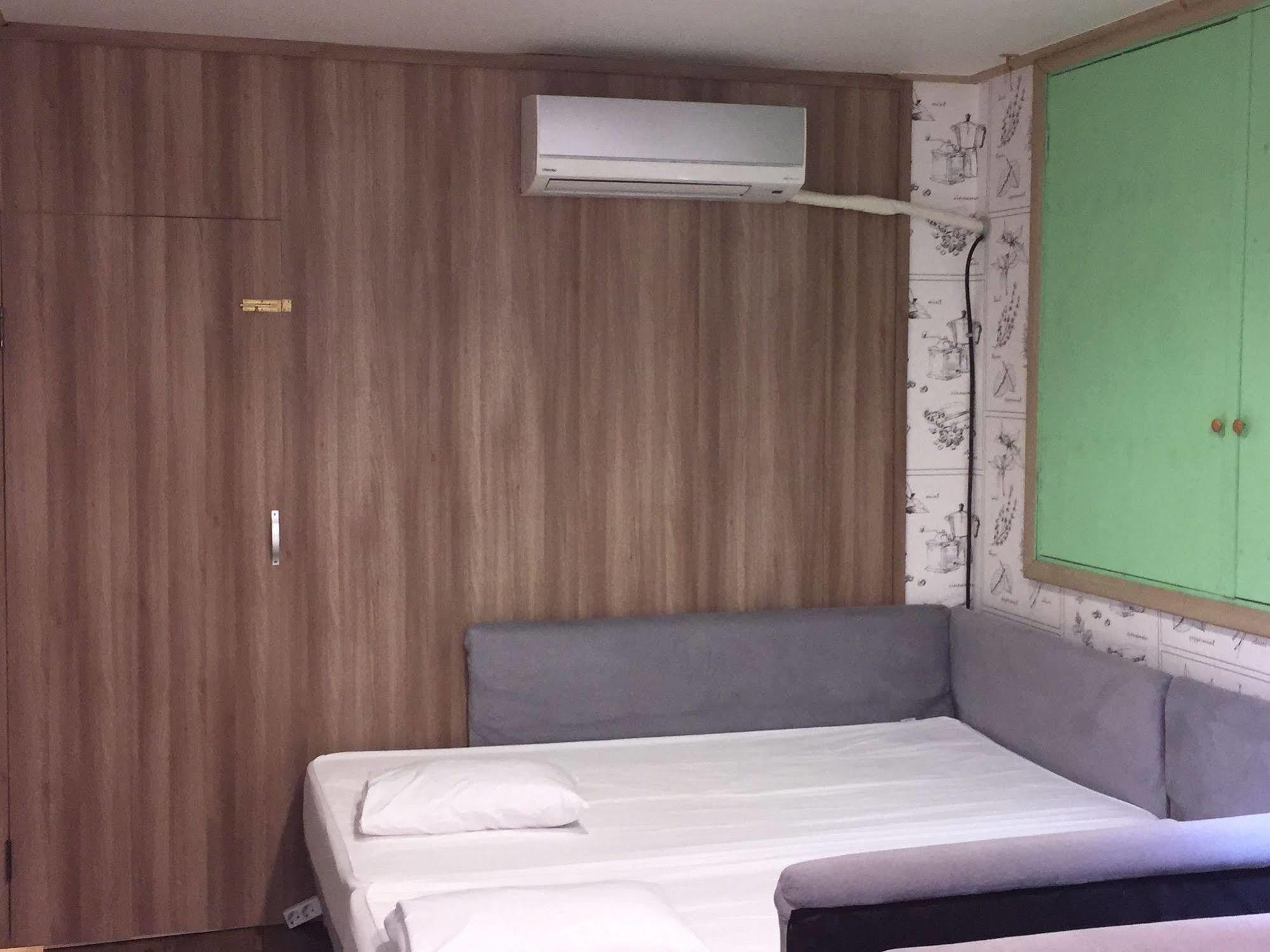 Backpackers In Jeju City Center Luaran gambar