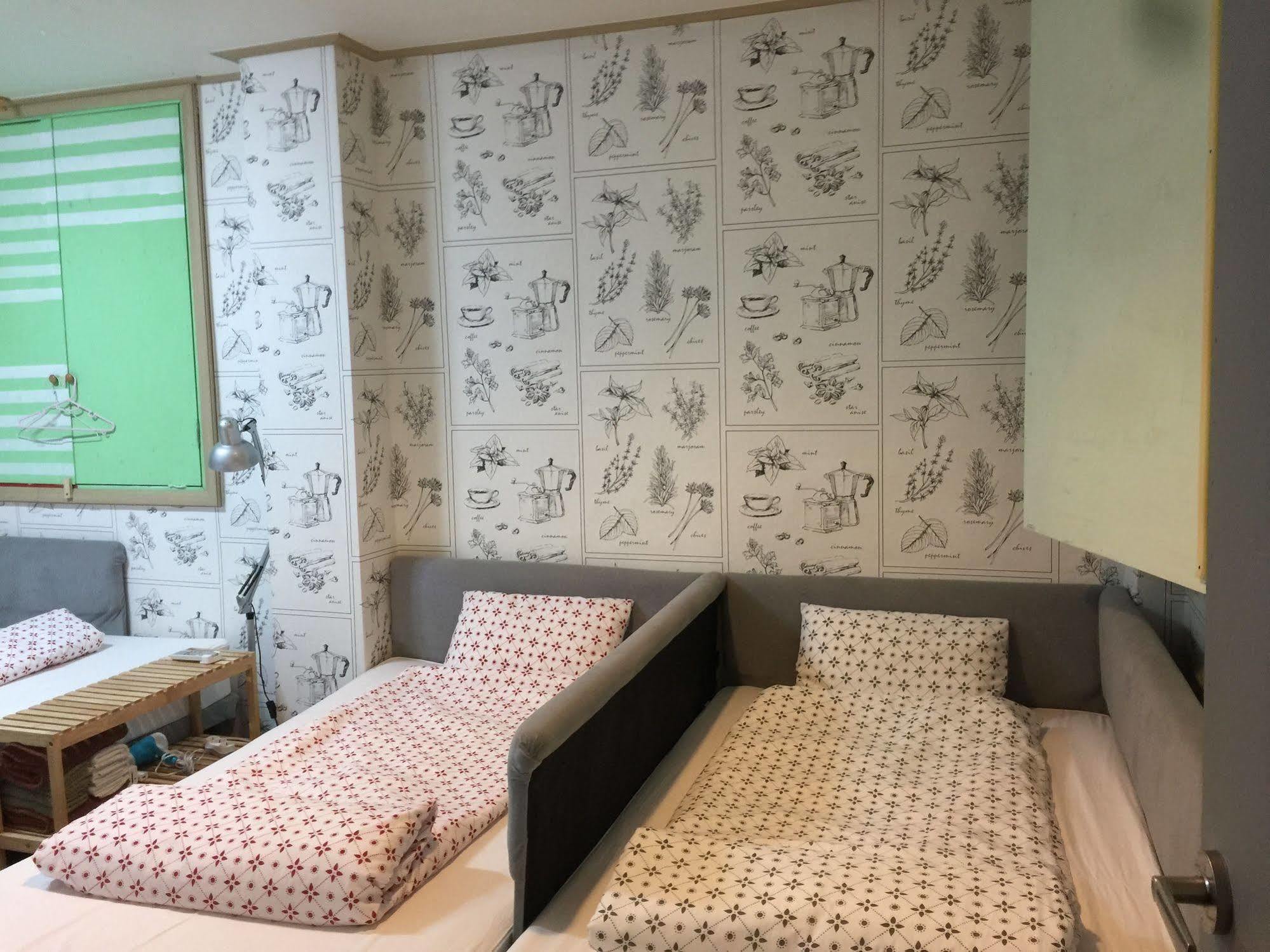 Backpackers In Jeju City Center Luaran gambar